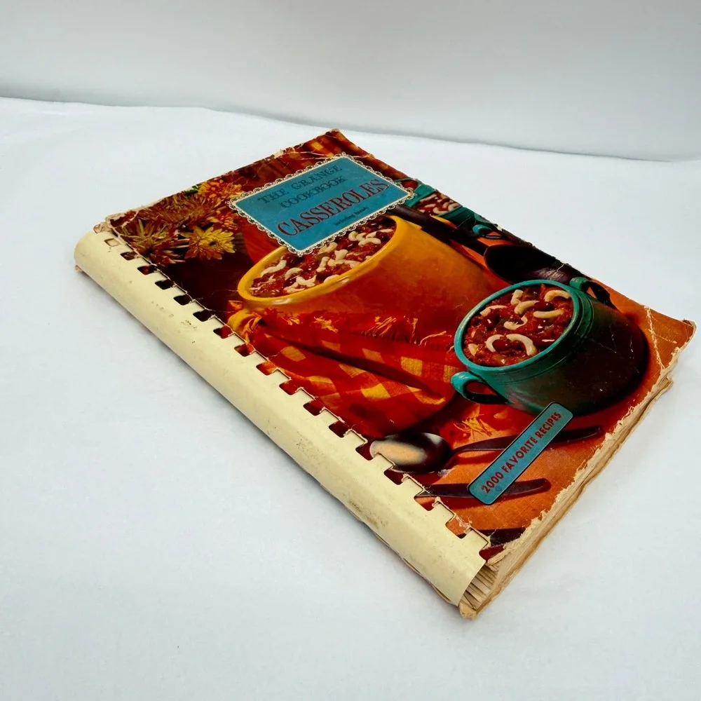 The Grange Cookbook‎ Casseroles Vintage 1969 Recipes Retro Spiral ACCEPTABLE